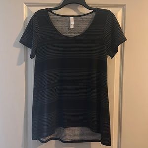Women’s LuLaRoe women’s small top